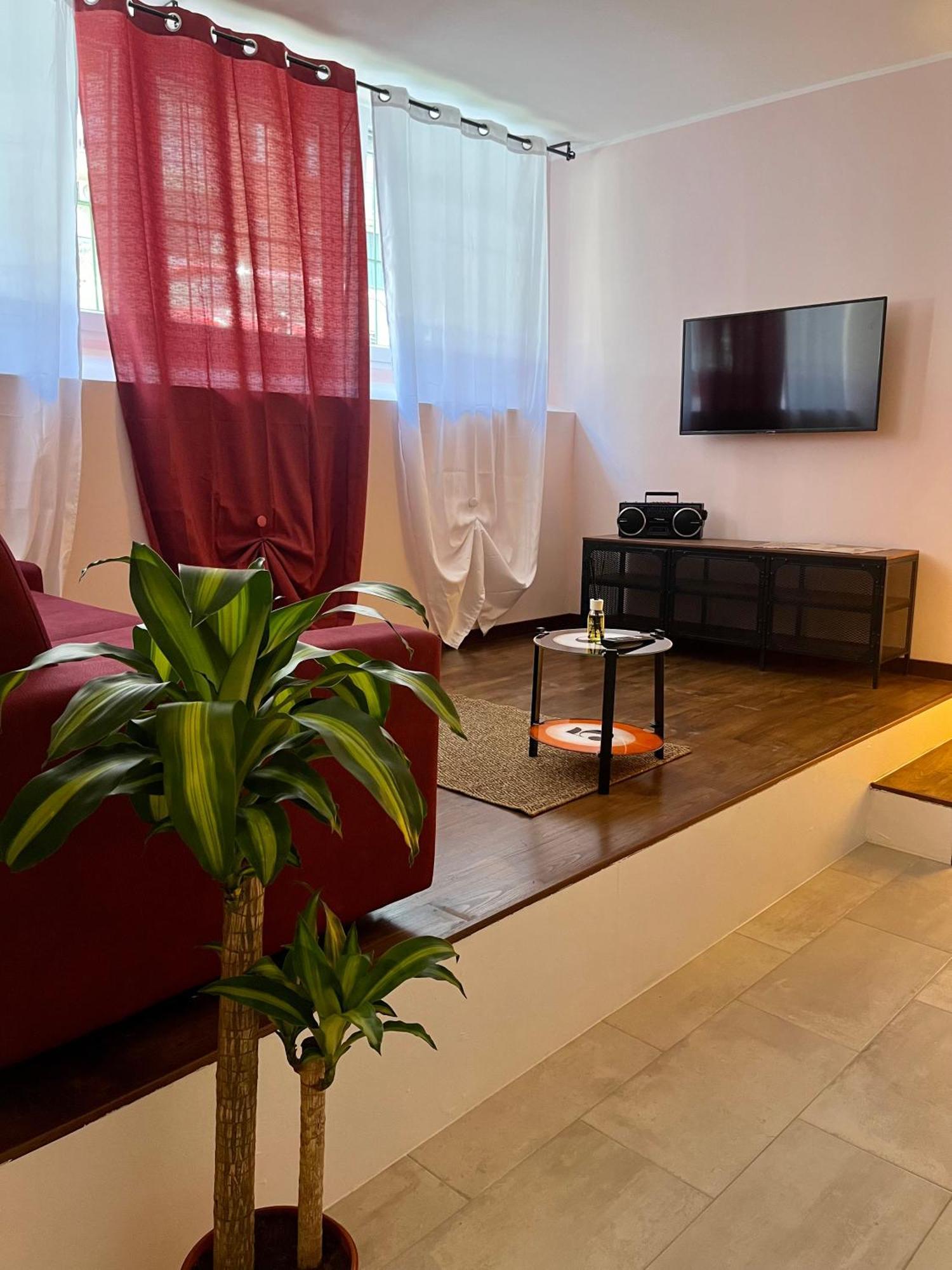 Suite Bohemien Chic - A 5 Fermate Dal Duomo Milánó Kültér fotó